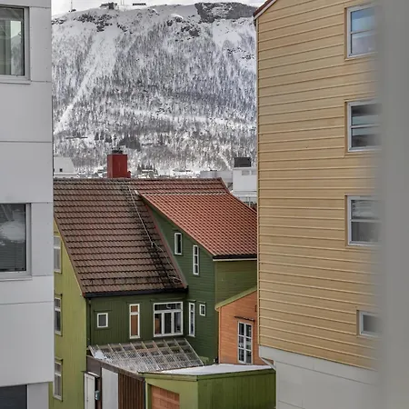 Supercentral City Apartment Eik Tromso Exterior photo